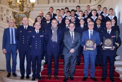 Agrandir l'image 2 sur 3, fenêtre modale